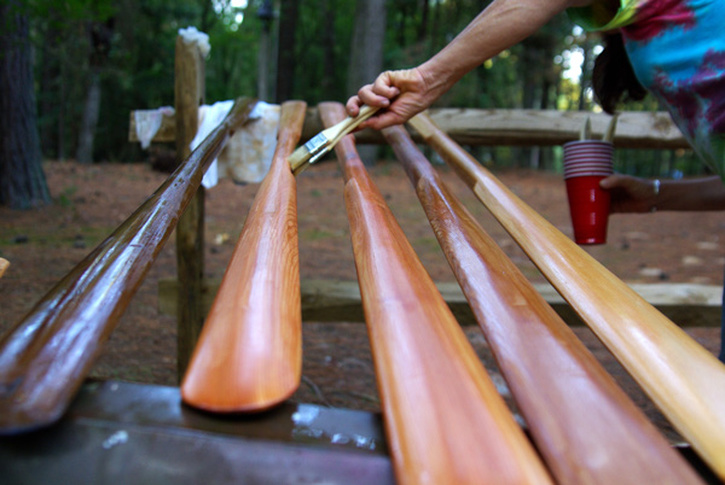 oiling greenland paddles